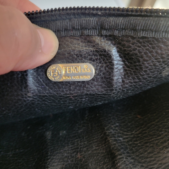 Fendi Vintage Cross Body Bag W/Logo - Authentic - Picture 5 of 15